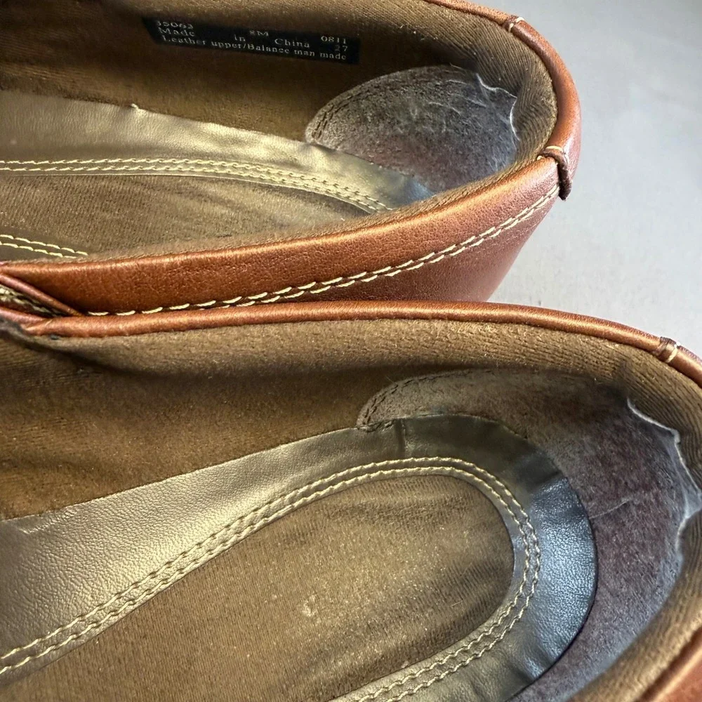 Clarks Brown Leather Slip On Loafers Button Detail Contrast Stitch 35063 Mens 8M